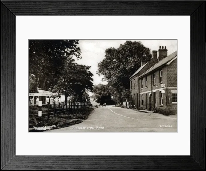 Framed Print : The Mablethorpe Road, Mumby, Lincolnshire
