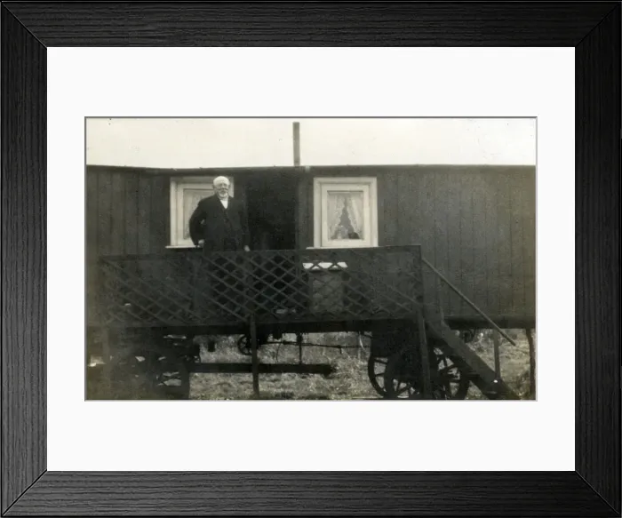 Framed Print : Reverend WM Barrow & Caravan, Toxteth, Lancashire Framed Print : Reverend WM Barrow & Caravan, Toxteth, Lancashire