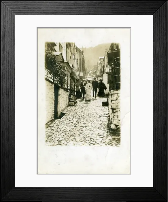 Framed Print : The Village, Clovelly, Devon Framed Print : The Village, Clovelly, Devon