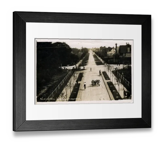 Framed Print : Norton Way South, Letchworth, Hertfordshire Framed Print : Norton Way South, Letchworth, Hertfordshire