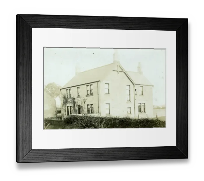 Framed Print : A Fine House, Leitholm, Berwickshire Framed Print : A Fine House, Leitholm, Berwickshire