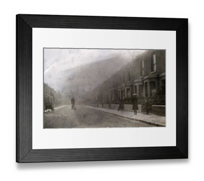 Framed Print : Tottenham Road, Hackney, London Framed Print : Tottenham Road, Hackney, London
