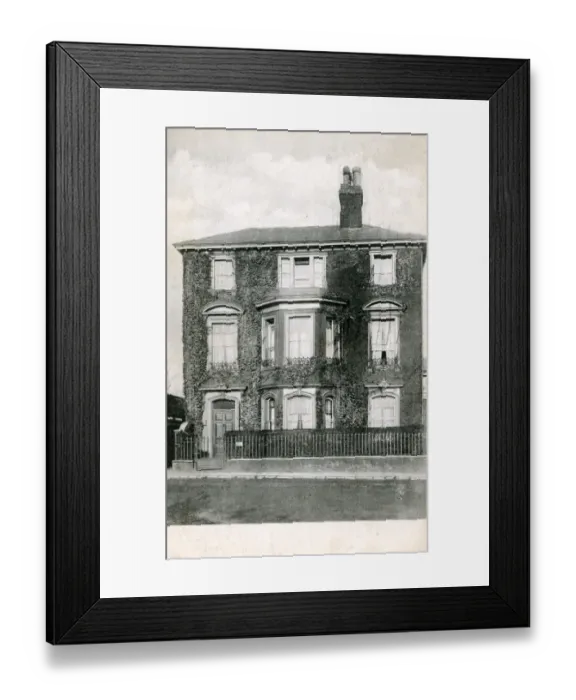 Framed Print : Fine House, Great Yarmouth, Norfolk Framed Print : Fine House, Great Yarmouth, Norfolk