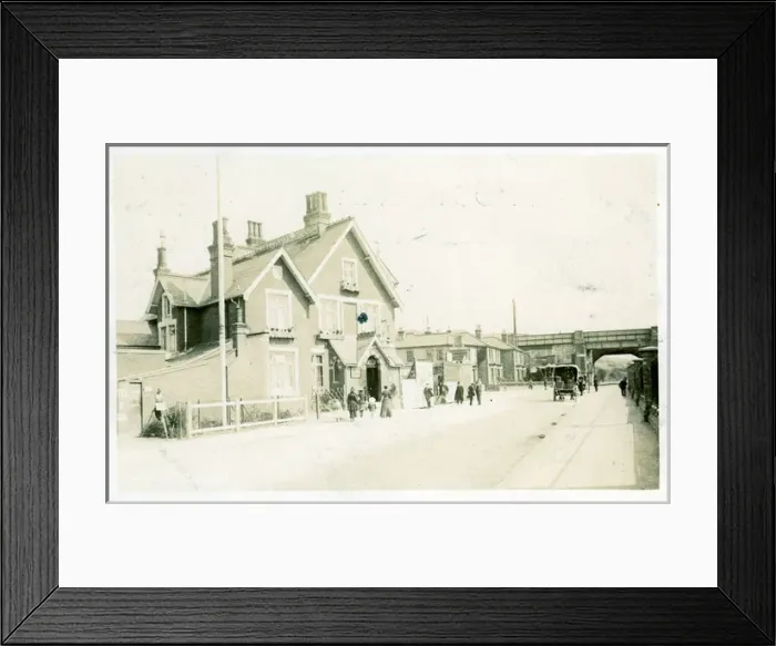 Framed Print : Street Scene - Purley Road, Purley, London Framed Print : Street Scene - Purley Road, Purley, London