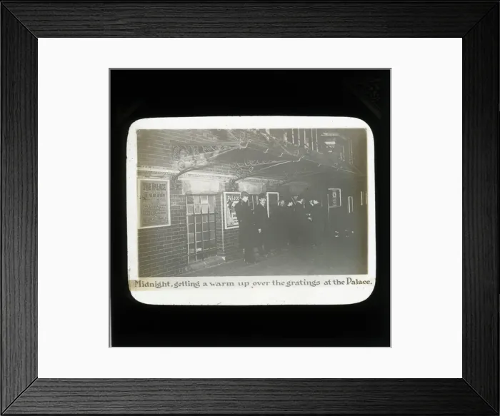 Framed Print : The Palace Theatre, Shaftesbury Avenue, London Framed Print : The Palace Theatre, Shaftesbury Avenue, London