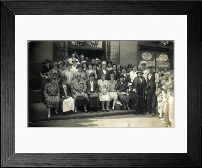 Framed Print : Pub-goers Outing, Thought to be Woolwich, London Framed Print : Pub-goers Outing, Thought to be Woolwich, London