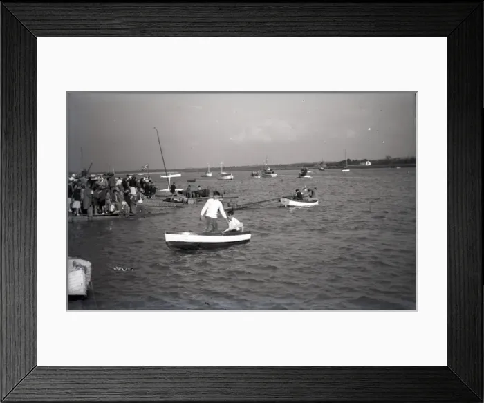 Framed Print : The River Crouch, Hullbridge, Essex Framed Print : The River Crouch, Hullbridge, Essex