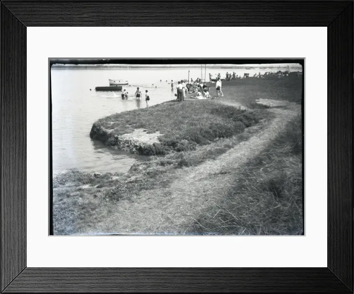 Framed Print : The River Crouch, Hullbridge, Essex Framed Print : The River Crouch, Hullbridge, Essex