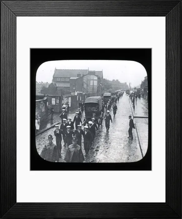 Framed Print : WW1 British Navy - Bluejackets - Wagon Procession Framed Print : WW1 British Navy - Bluejackets - Wagon Procession