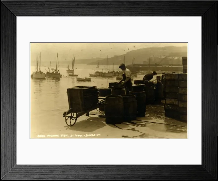 Framed Print : The Harbour, St Ives, Cornwall Framed Print : The Harbour, St Ives, Cornwall