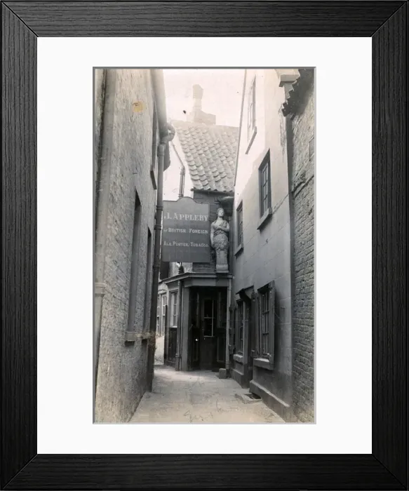 Framed Print : The Three Mariners Inn, Scarborough, Yorkshire Framed Print : The Three Mariners Inn, Scarborough, Yorkshire