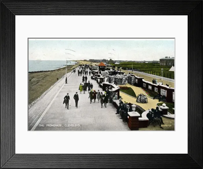 Framed Print : The Promenade, Cleveleys, Lancashire Framed Print : The Promenade, Cleveleys, Lancashire