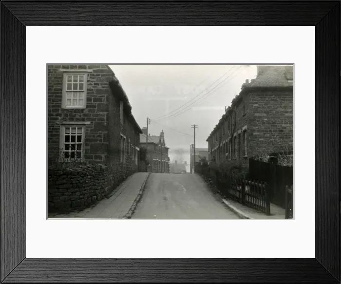 Framed Print : New Terrace, Byfield, Northamptonshire Framed Print : New Terrace, Byfield, Northamptonshire