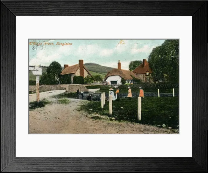 Framed Print : Village Green, Singleton, Sussex Framed Print : Village Green, Singleton, Sussex