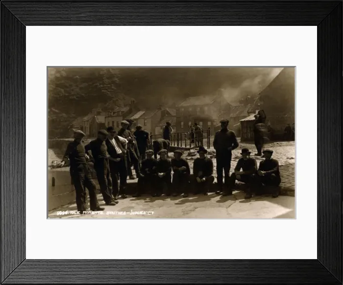 Framed Print : The Village, Staithes, Yorkshire Framed Print : The Village, Staithes, Yorkshire