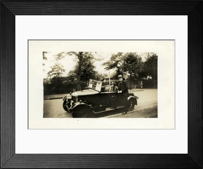 Framed Print : Vintage Bullnose Morris Car Framed Print : Vintage Bullnose Morris Car