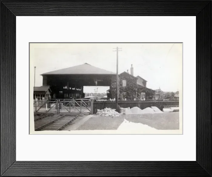 Framed Print : Railway Station, Rillington, Yorkshire Framed Print : Railway Station, Rillington, Yorkshire