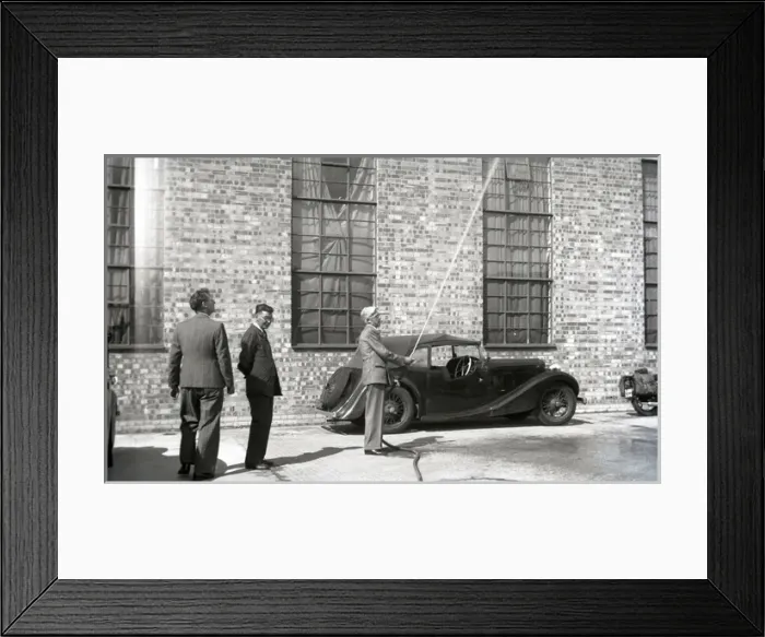 Framed Print : MG Vintage Car, Hullbridge, Essex Framed Print : MG Vintage Car, Hullbridge, Essex