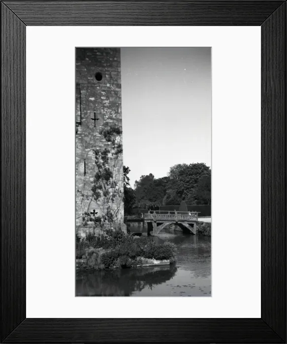 Framed Print : Hever Castle, Edenbridge, Kent Framed Print : Hever Castle, Edenbridge, Kent
