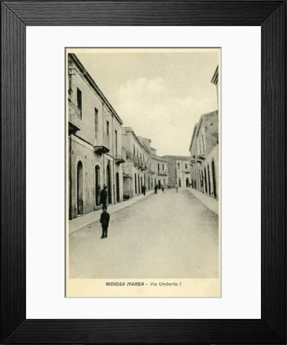 Framed Print : Via Umberto, Gioiosa Marea, Messina