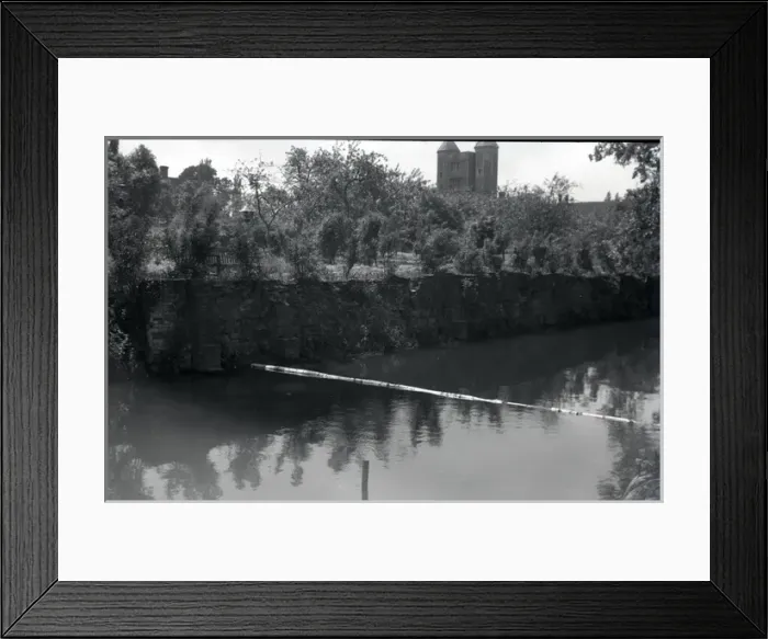 Framed Print : Sissinghurst Castle, Sissinghurst, Kent Framed Print : Sissinghurst Castle, Sissinghurst, Kent