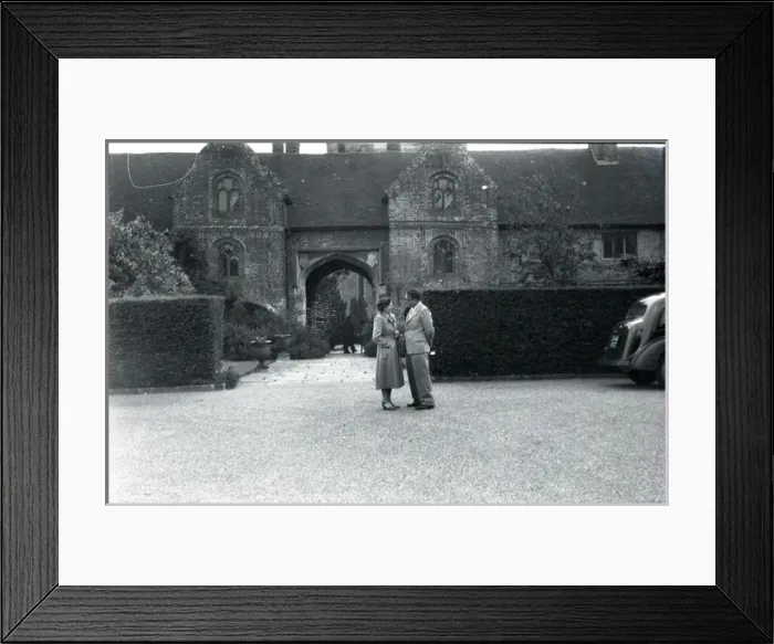 Framed Print : Sissinghurst Castle, Sissinghurst, Kent Framed Print : Sissinghurst Castle, Sissinghurst, Kent