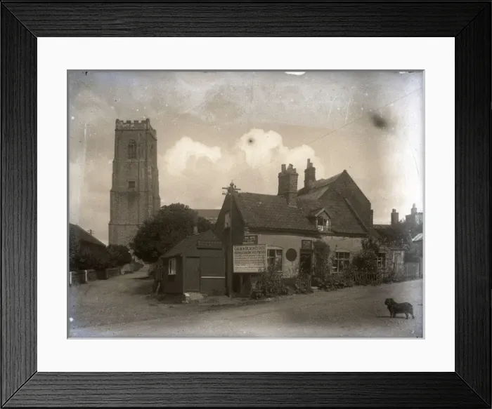 Framed Print : Church Street, Happisburgh, Norfolk Framed Print : Church Street, Happisburgh, Norfolk