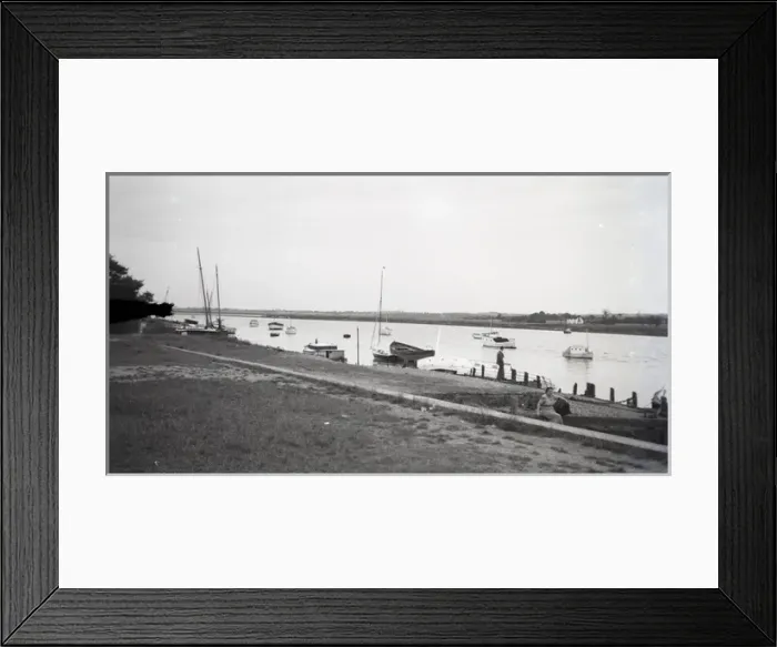Framed Print : The River Crouch, Kent Framed Print : The River Crouch, Kent