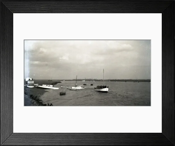 Framed Print : The River Crouch, Kent Framed Print : The River Crouch, Kent