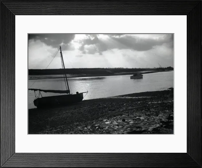 Framed Print : The River Crouch, Kent Framed Print : The River Crouch, Kent