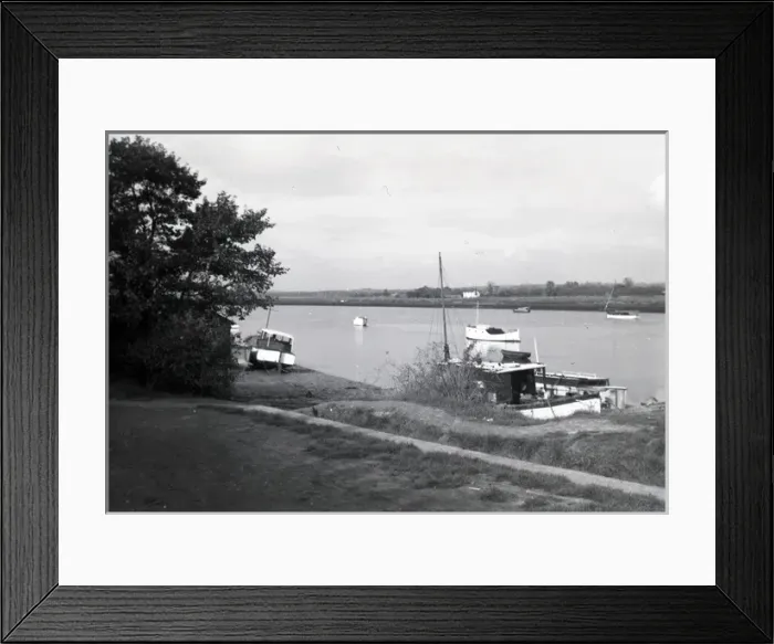 Framed Print : The River Crouch, Kent Framed Print : The River Crouch, Kent