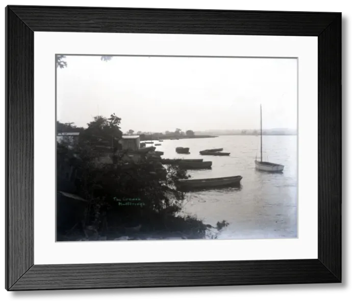 Framed Print : The River Crouch from Esplanade, Hullbridge, Kent Framed Print : The River Crouch from Esplanade, Hullbridge, Kent