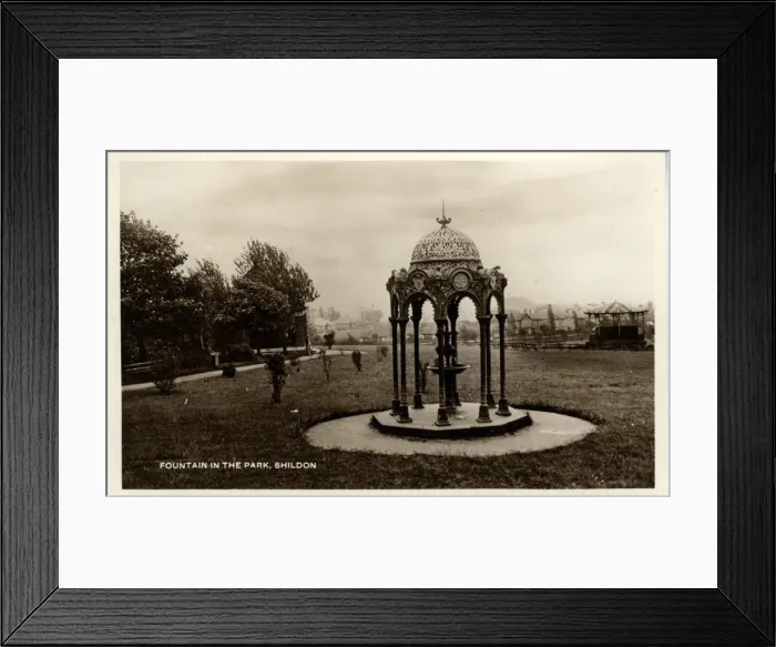 Framed Print : Fountain in the Park, Shildon, County Durham Framed Print : Fountain in the Park, Shildon, County Durham