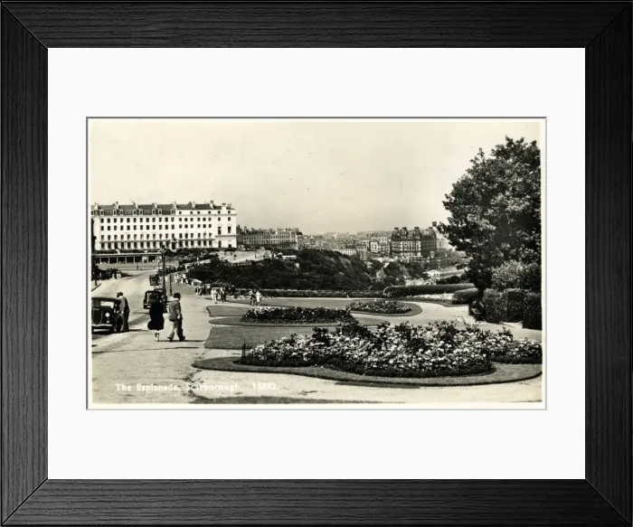 Framed Print : The Esplanade, Scarborough, Yorkshire Framed Print : The Esplanade, Scarborough, Yorkshire