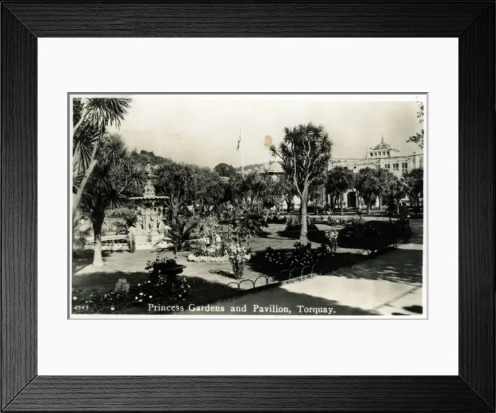 Framed Print : Princess Gardens & Pavilion, Torquay, Devon Framed Print : Princess Gardens & Pavilion, Torquay, Devon