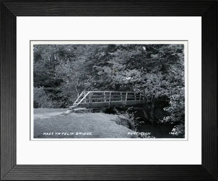 Framed Print : Maes-yr-Felin Bridge, Pontyclun, Monmouthshire Framed Print : Maes-yr-Felin Bridge, Pontyclun, Monmouthshire