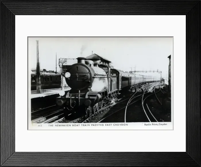 Framed Print : East Croydon Railway Station, Croydon, Surrey Framed Print : East Croydon Railway Station, Croydon, Surrey
