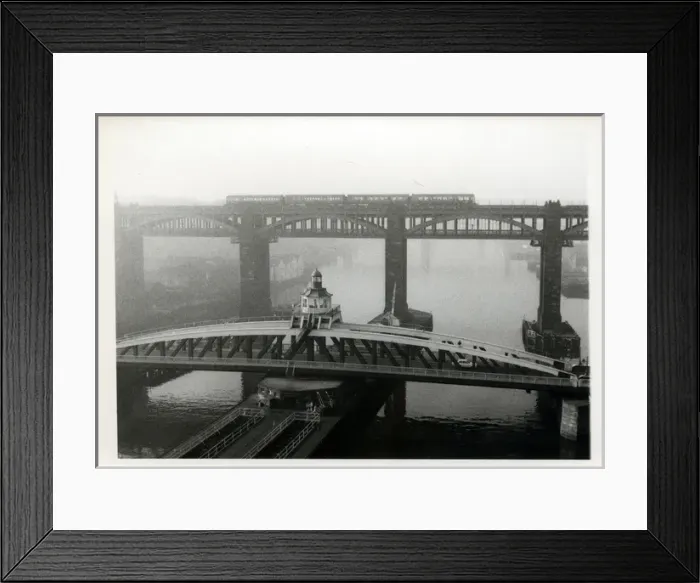 Framed Print : High Level Railway Bridge, Newcastle-Upon-Tyne, Northumberla Framed Print : High Level Railway Bridge, Newcastle-Upon-Tyne, Northumberla