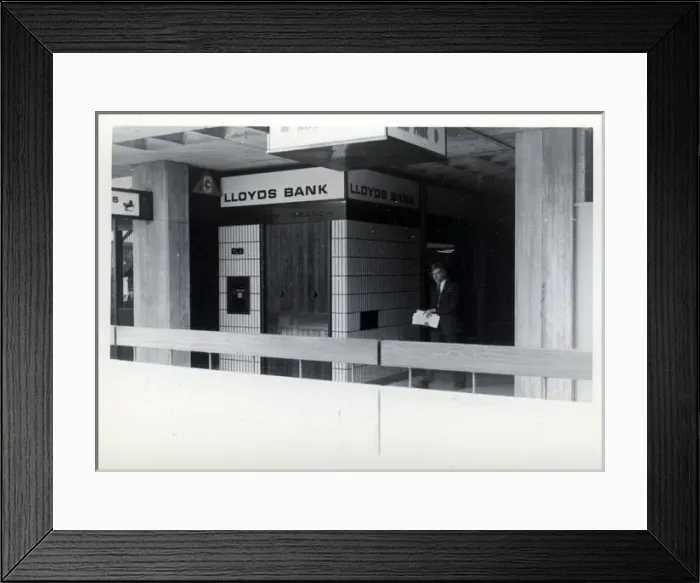 Framed Print : Lloyds Bank, Corby, Northamptonshire Framed Print : Lloyds Bank, Corby, Northamptonshire