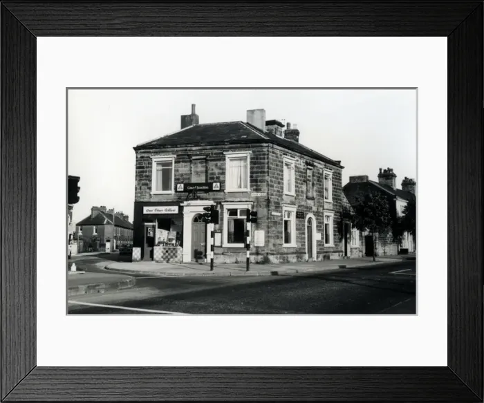 Framed Print : Grand Junction Inn, High Holborn - Tipton Road, Worcestershi