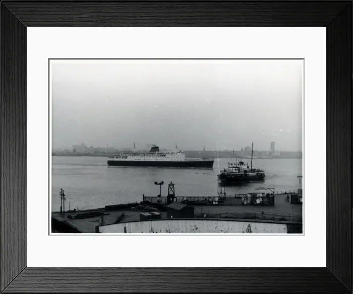 Framed Print : View across the Mersey, Liverpool, Lancashire Framed Print : View across the Mersey, Liverpool, Lancashire