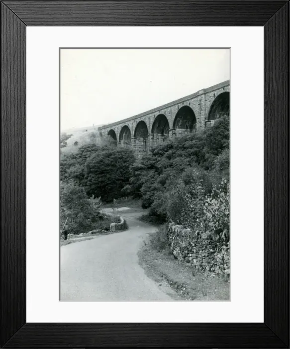 Framed Print : Settle-Carlisle Railway Viaduct, Dent Head, Cumbria Framed Print : Settle-Carlisle Railway Viaduct, Dent Head, Cumbria