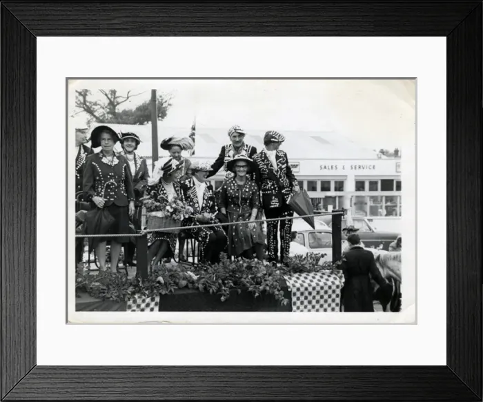 Framed Print : Pageant, Hythe, Hampshire Framed Print : Pageant, Hythe, Hampshire