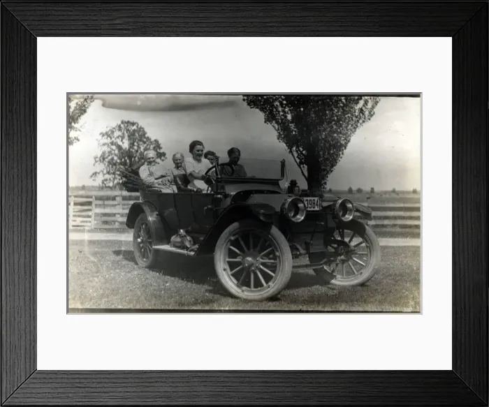 Framed Print : 1913 Buick Vintage Car, USA Framed Print : 1913 Buick Vintage Car, USA