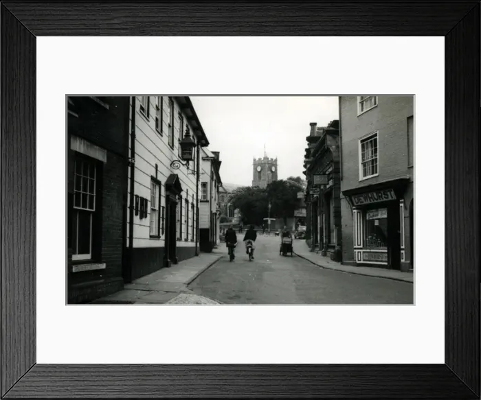 Framed Print : Thoroghfare, Halesworth, England Framed Print : Thoroghfare, Halesworth, England