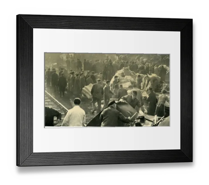 Framed Print : British Railways Accident, Harrow and Wealdstone Railway Sta Framed Print : British Railways Accident, Harrow and Wealdstone Railway Sta