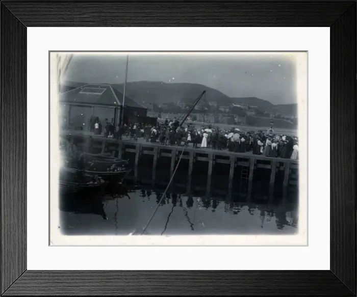Framed Print : Crowd on the Pier, Campbeltown, Scotland Framed Print : Crowd on the Pier, Campbeltown, Scotland