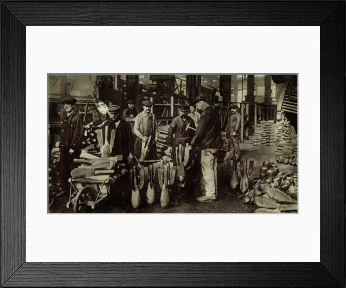 Framed Print : WW1 - Manufacture of Aerial Torpedoes - France Framed Print : WW1 - Manufacture of Aerial Torpedoes - France