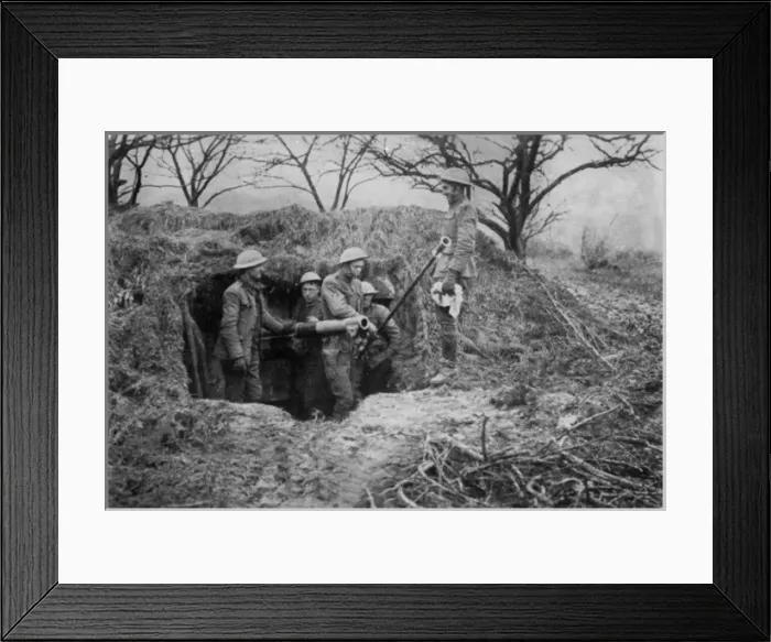 Framed Print : WW1 - American Artillery Troops at front with 75mm cannon Framed Print : WW1 - American Artillery Troops at front with 75mm cannon