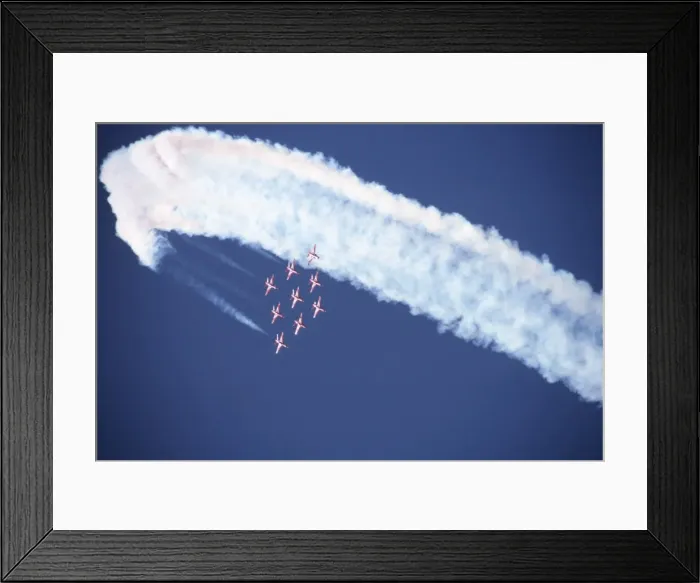 Framed Print : BAe Systems Hawks RAF Red Arrows Diamond Bend Cottesmore Framed Print : BAe Systems Hawks RAF Red Arrows Diamond Bend Cottesmore